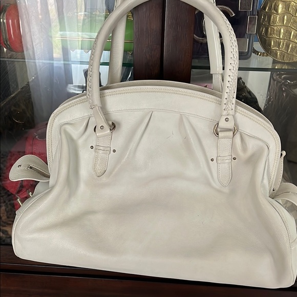 Elegant Dior White Leather Handbag